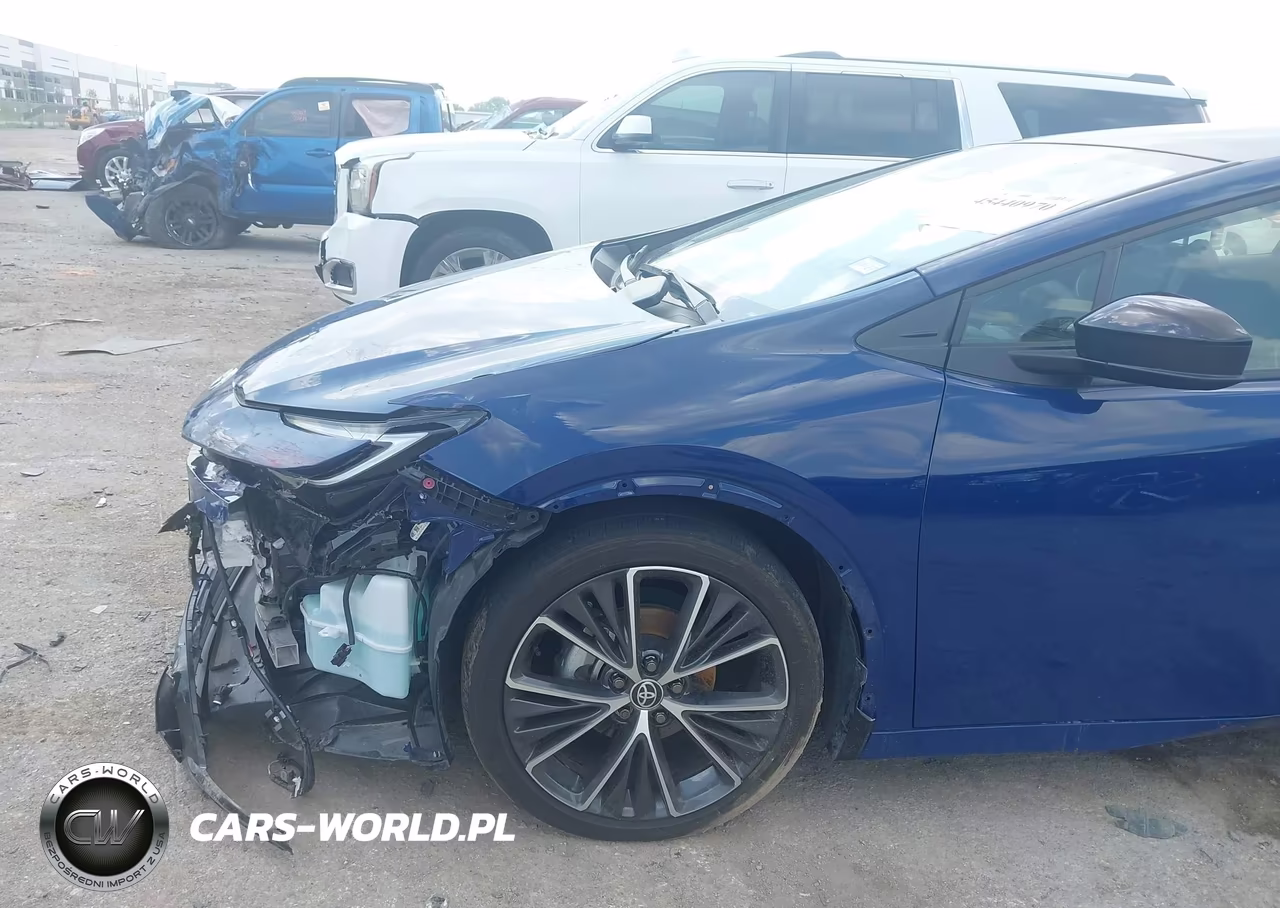2023 Toyota Prius Limited VIN:JTDACAAU2P3010623 - 6
