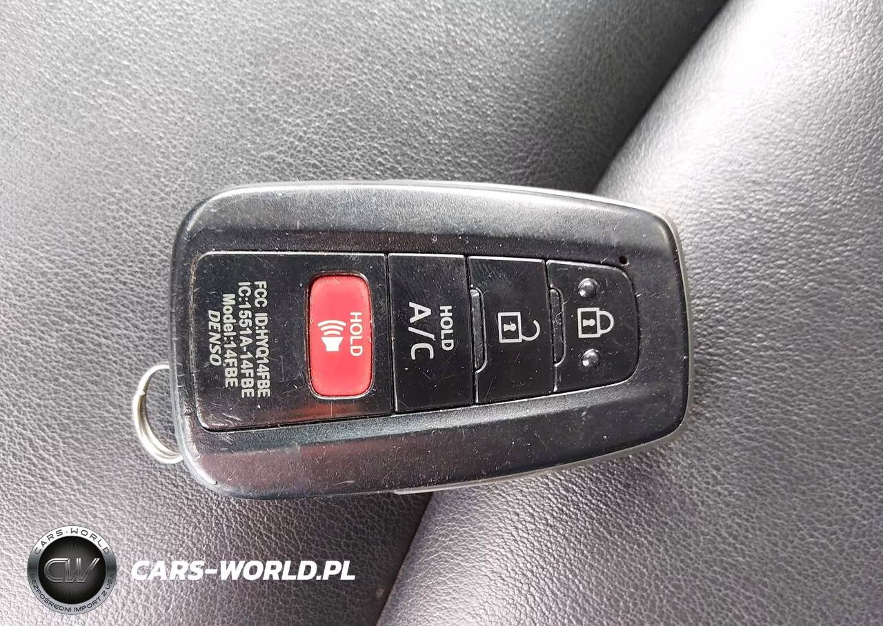 2017 Toyota Prius Prime Premium VIN:JTDKARFP4H3058430 - 11