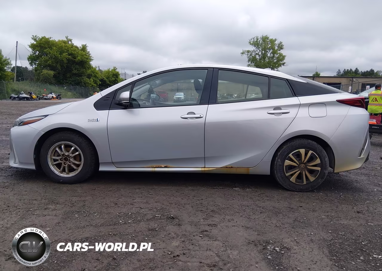 2017 Toyota Prius Prime Premium VIN:JTDKARFP4H3058430 - 15