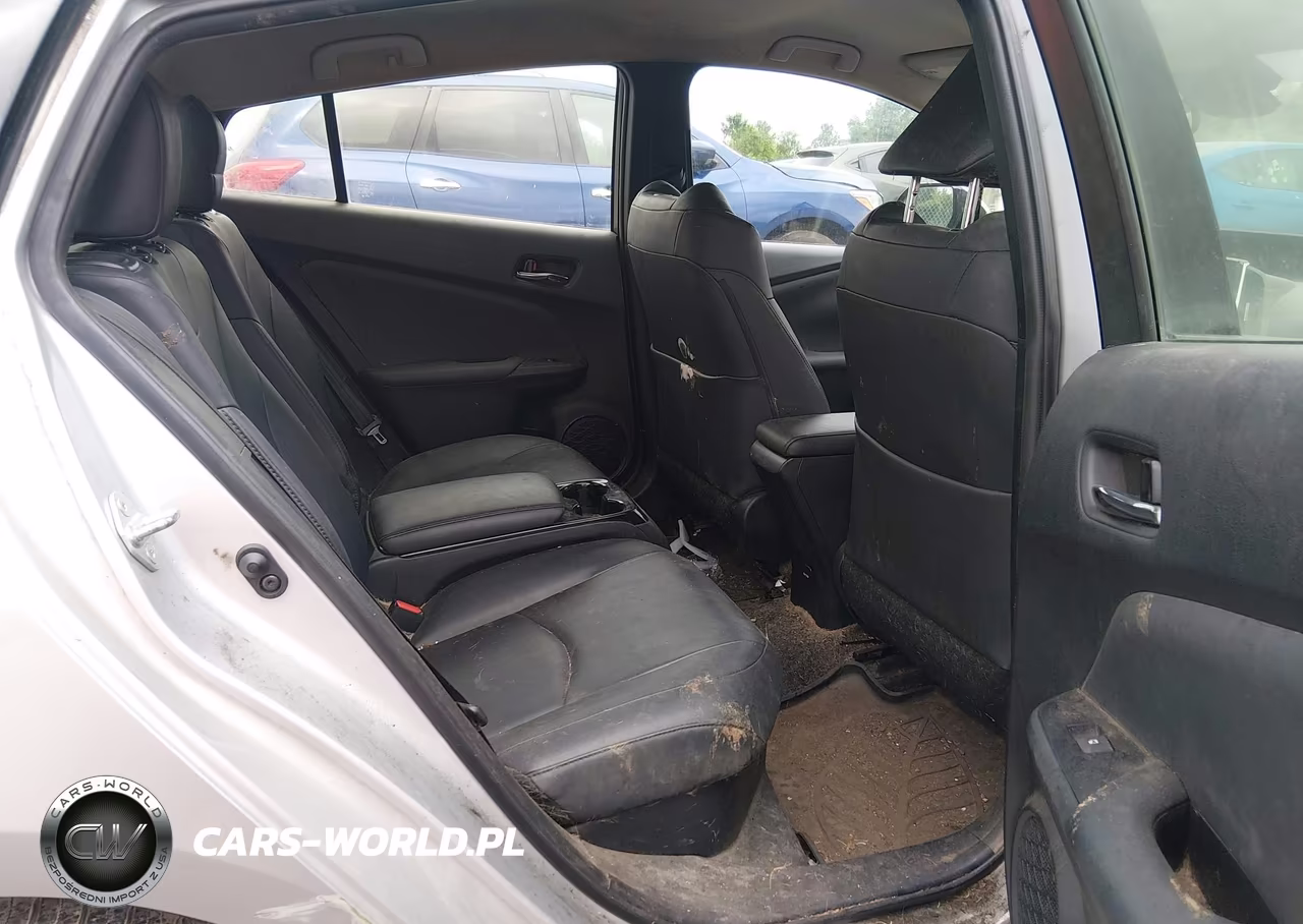 2017 Toyota Prius Prime Premium VIN:JTDKARFP4H3058430 - 8