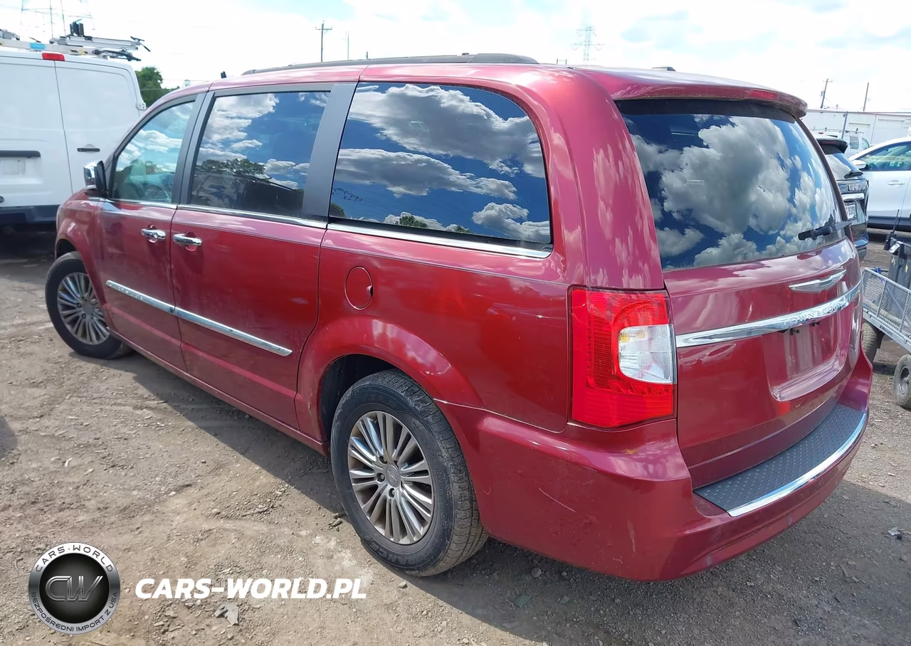 2014 Chrysler Town & Country Touring-L VIN:2C4RC1CG4ER285201 - 3