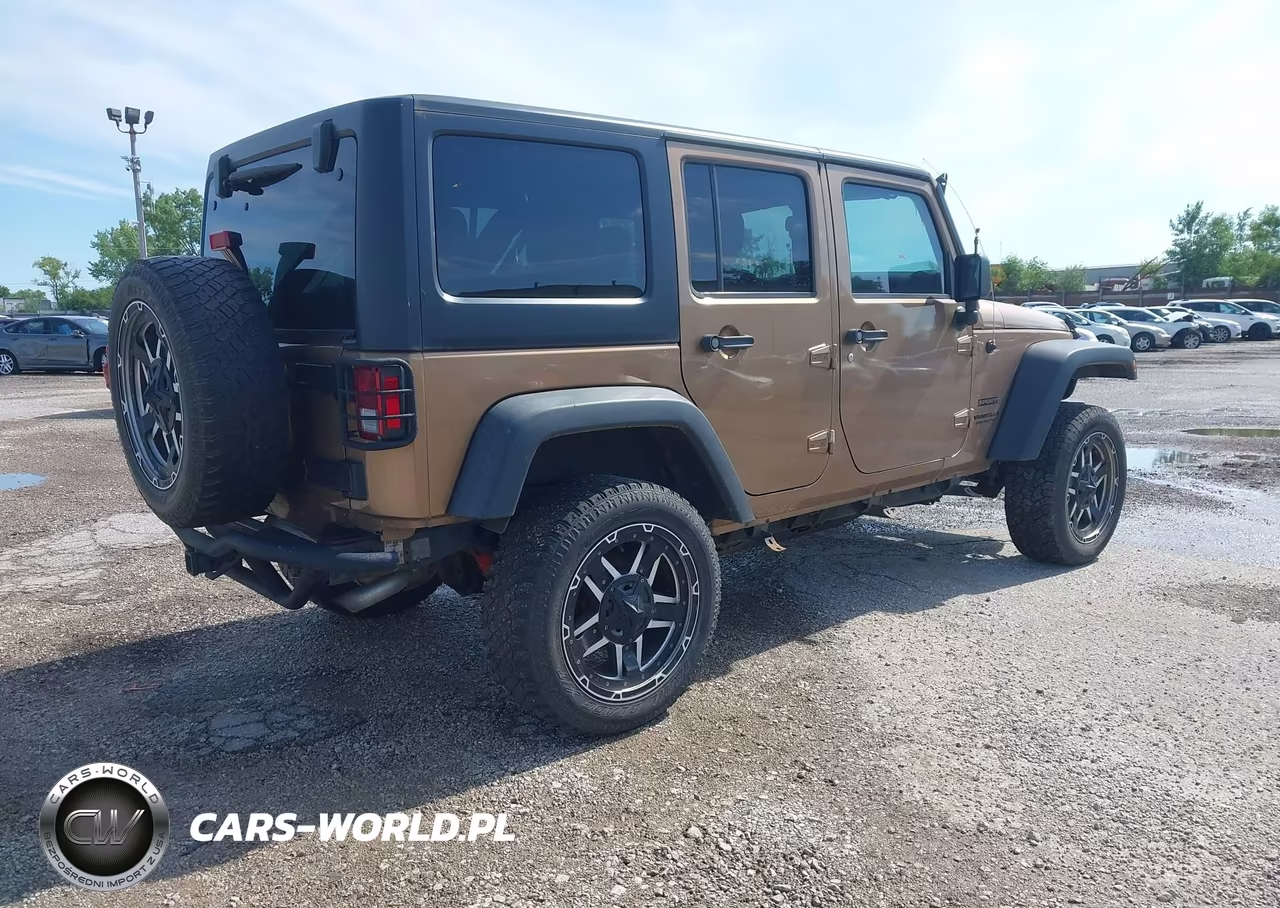 2015 Jeep Wrangler Unlimited Sport VIN:1C4BJWDG4FL696529 - 4