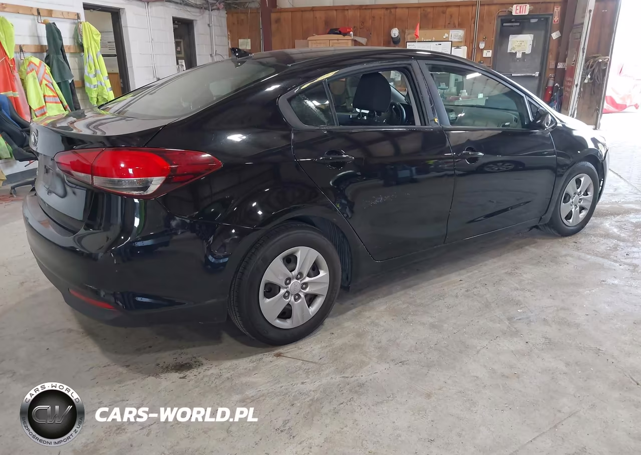 2017 Kia Forte Lx VIN:3KPFK4A73HE034234 - 4
