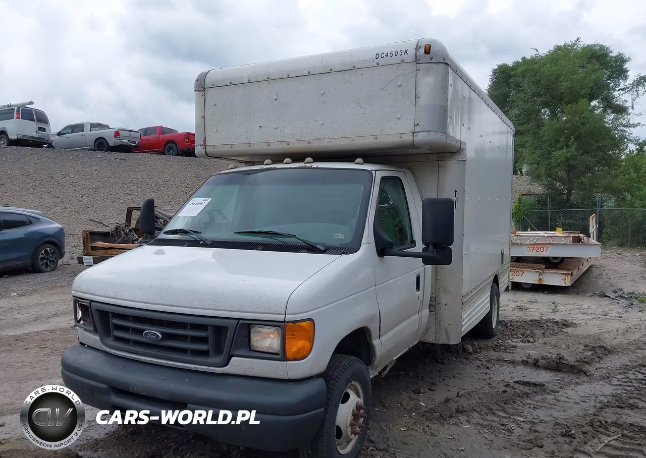 2007 Ford E-450 Cutaway VIN:1FDXE45S87DB18121 - 2