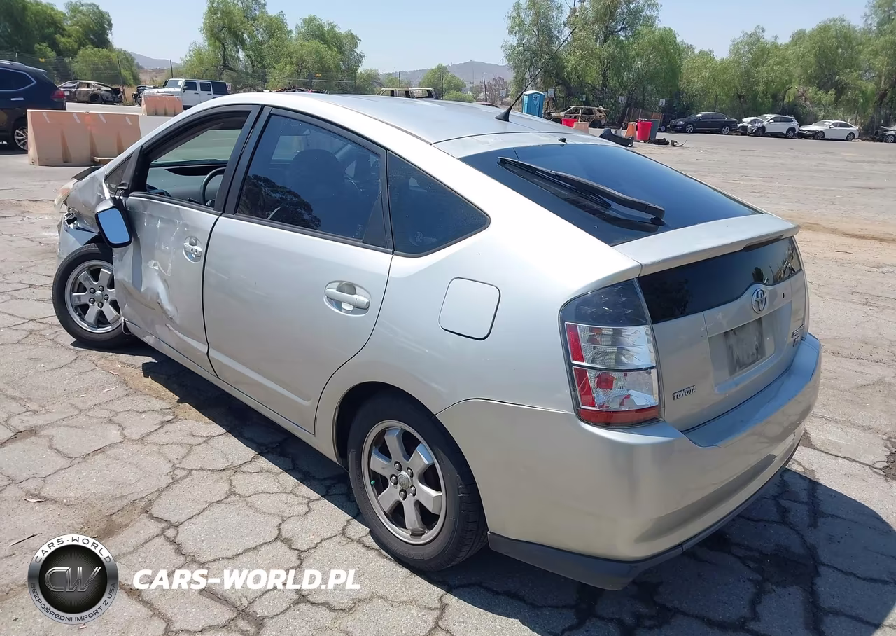 2005 Toyota Prius VIN:JTDKB20U857040570 - 3