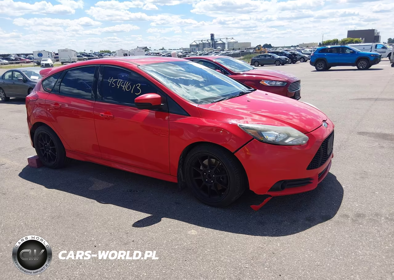 2013 Ford Focus St – zdjęcie 1 z 17