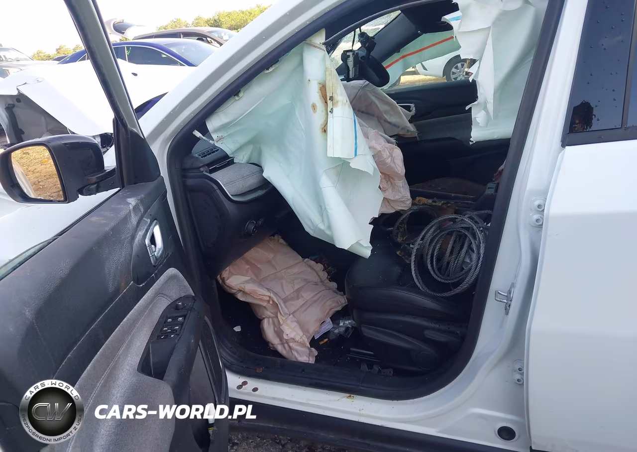 2025 Jeep Compass Latitude 4X4 VIN:3C4NJDBN6ST609022 - 11