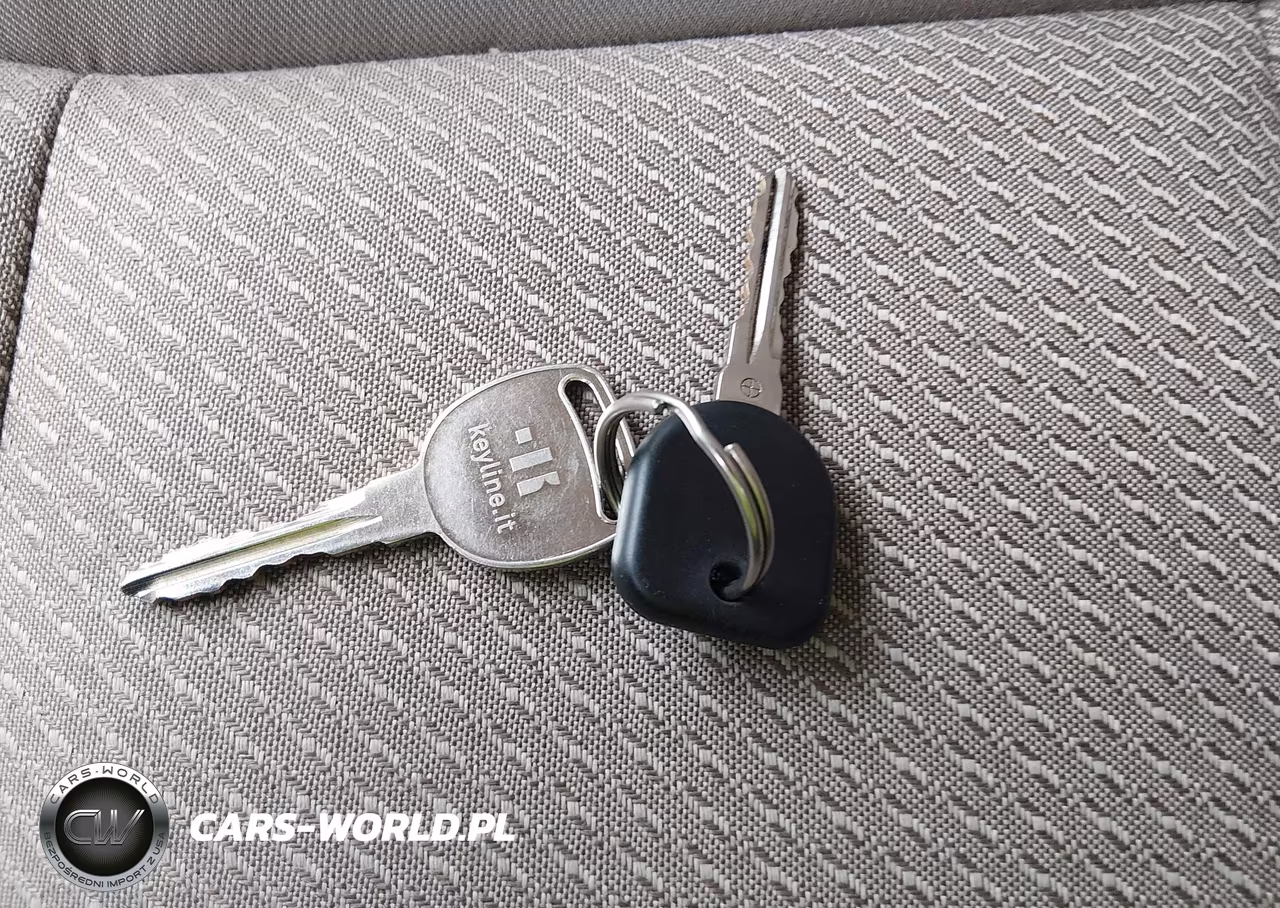 2009 Saturn Aura Green Line Hybrid VIN:1G8ZR57589F181350 - 11