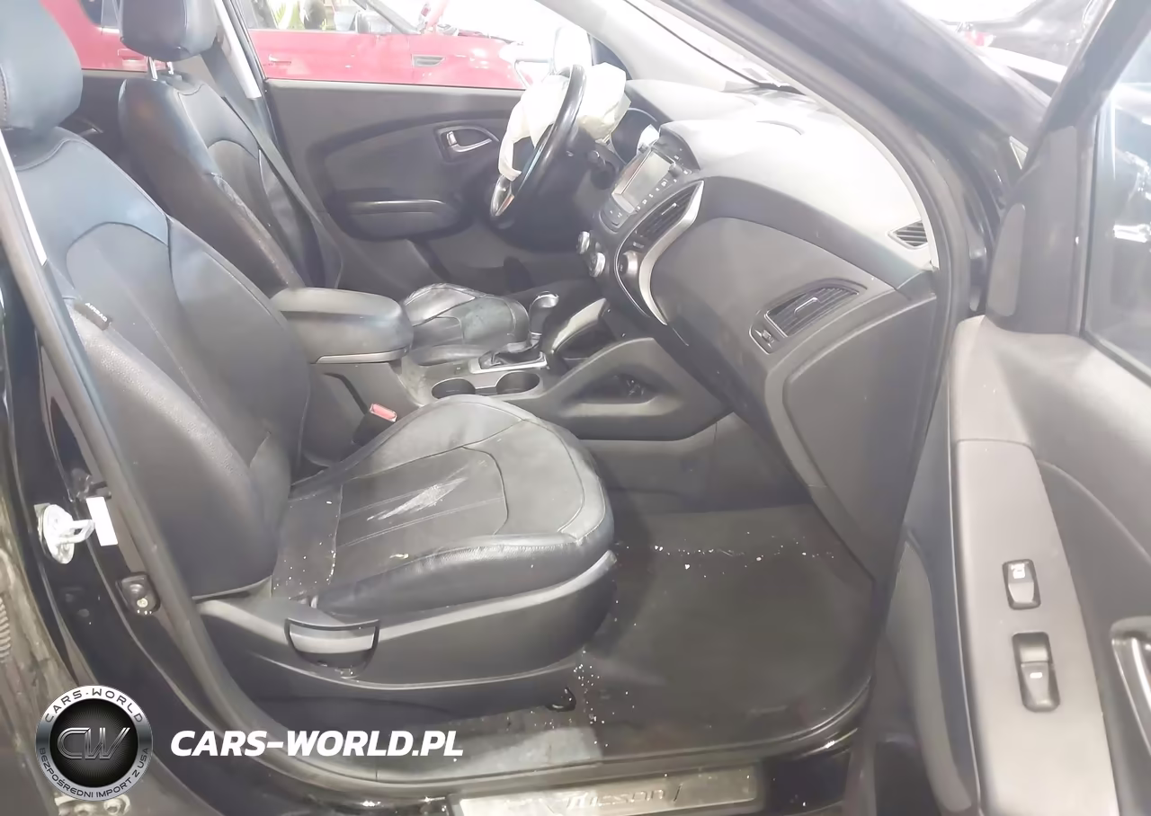 2015 Hyundai Tucson Limited VIN:KM8JUCAG7FU069478 - 5