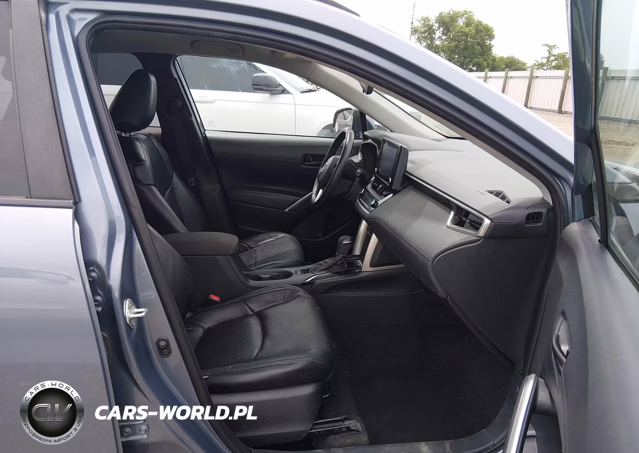 2022 Toyota Corolla Cross Le VIN:7MUCAAAG6NV002387 - 5