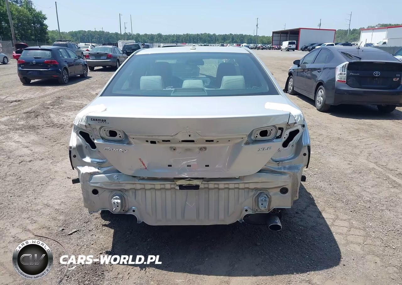 2013 Toyota Camry Xle VIN:4T4BF1FK0DR298748 - 16