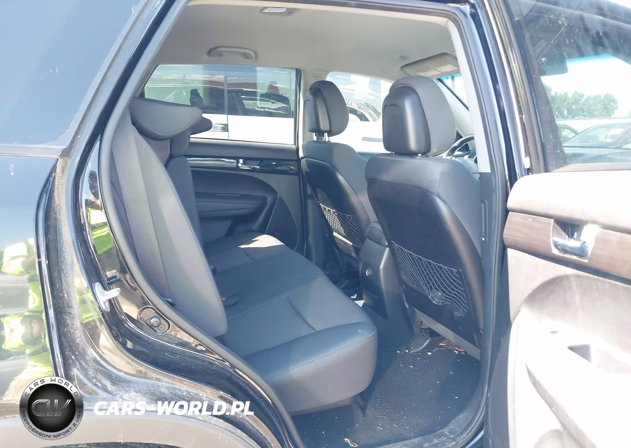 2013 Kia Sorento Lx VIN:5XYKTCA69DG325508 - 8