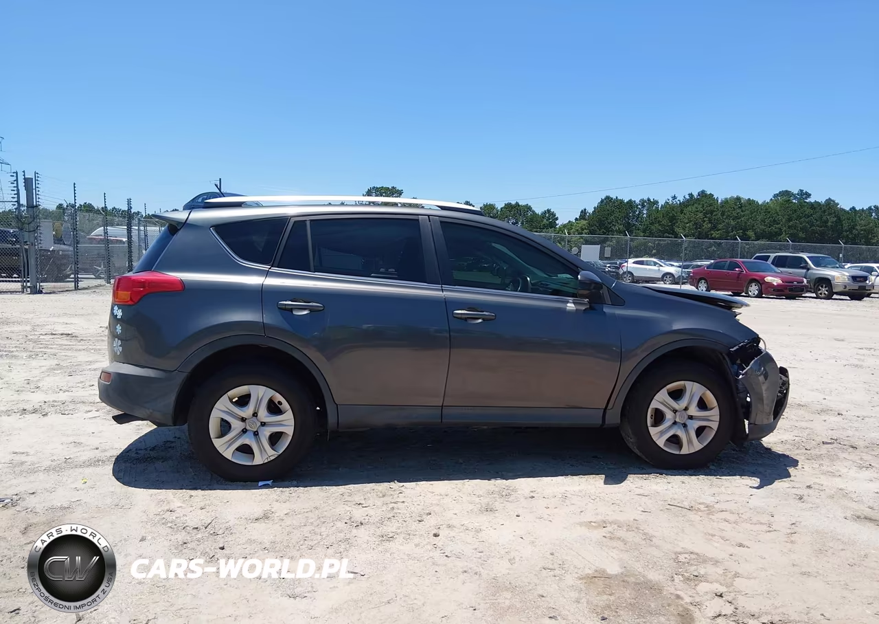 2015 Toyota Rav4 Le VIN:JTMZFREV8FJ024502 - 14