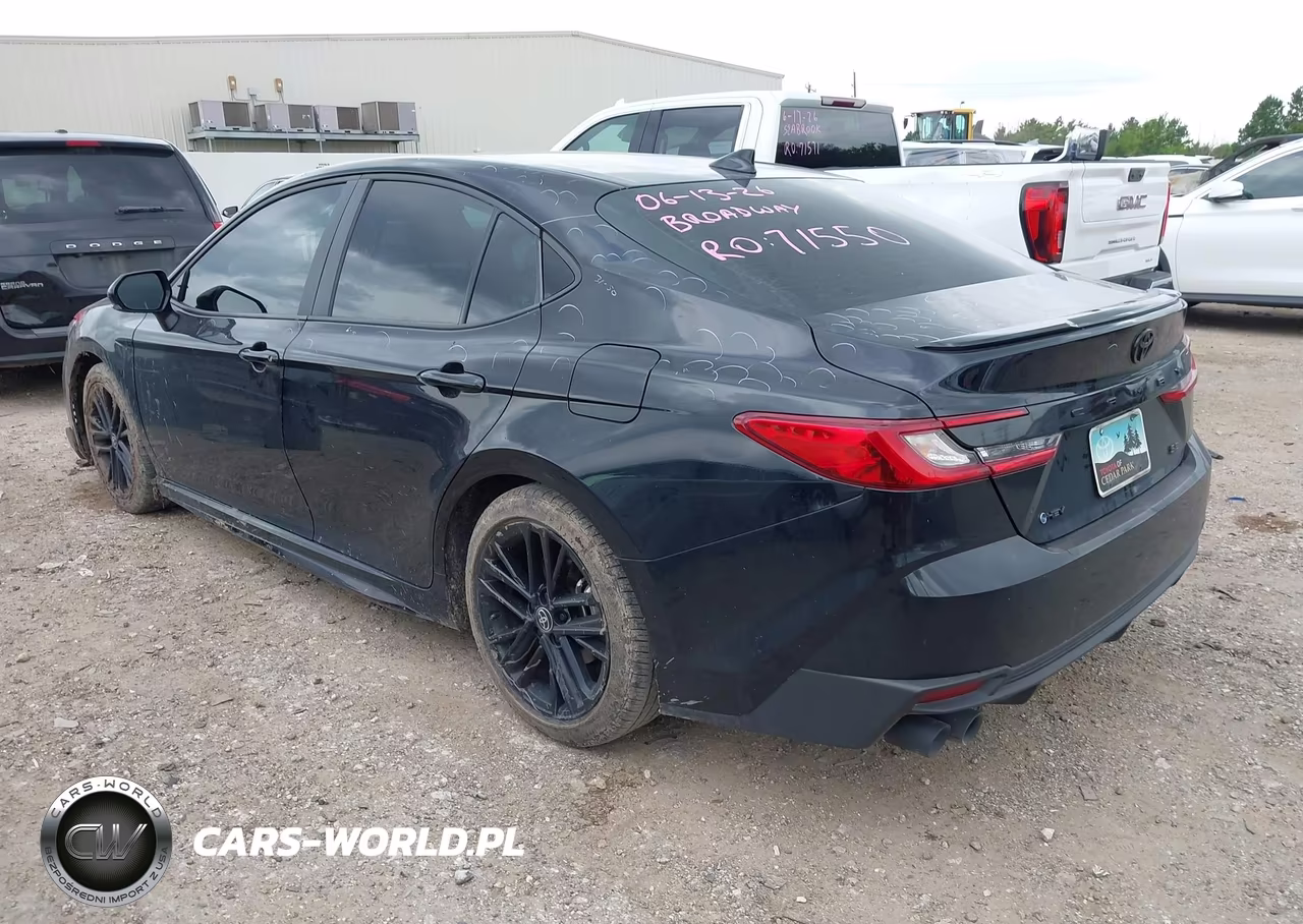 2025 Toyota Camry Se VIN:4T1DAACK3SU115829 - 3