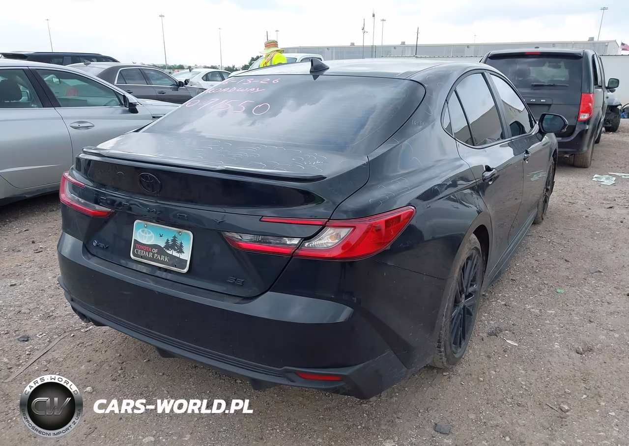 2025 Toyota Camry Se VIN:4T1DAACK3SU115829 - 4