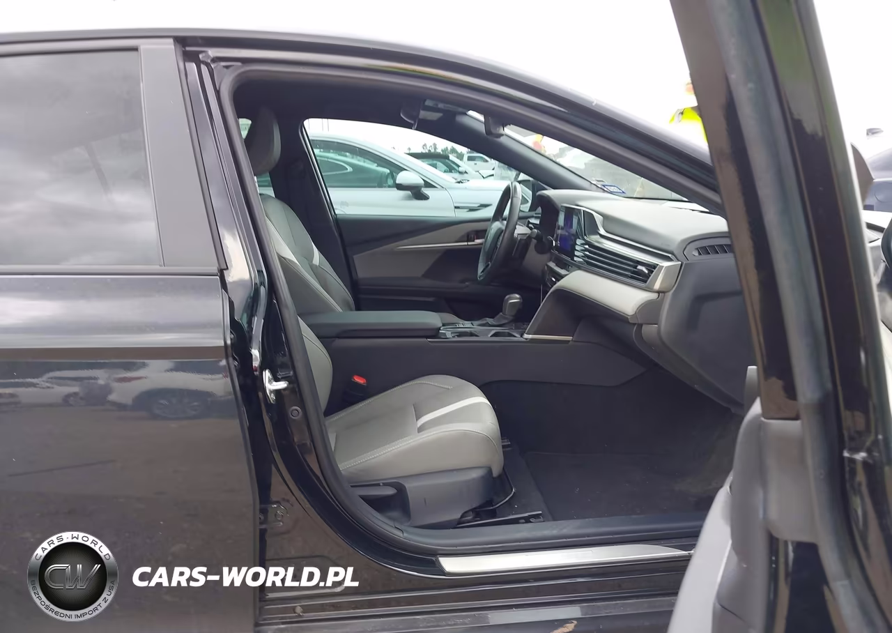 2025 Toyota Camry Se VIN:4T1DAACK3SU115829 - 5