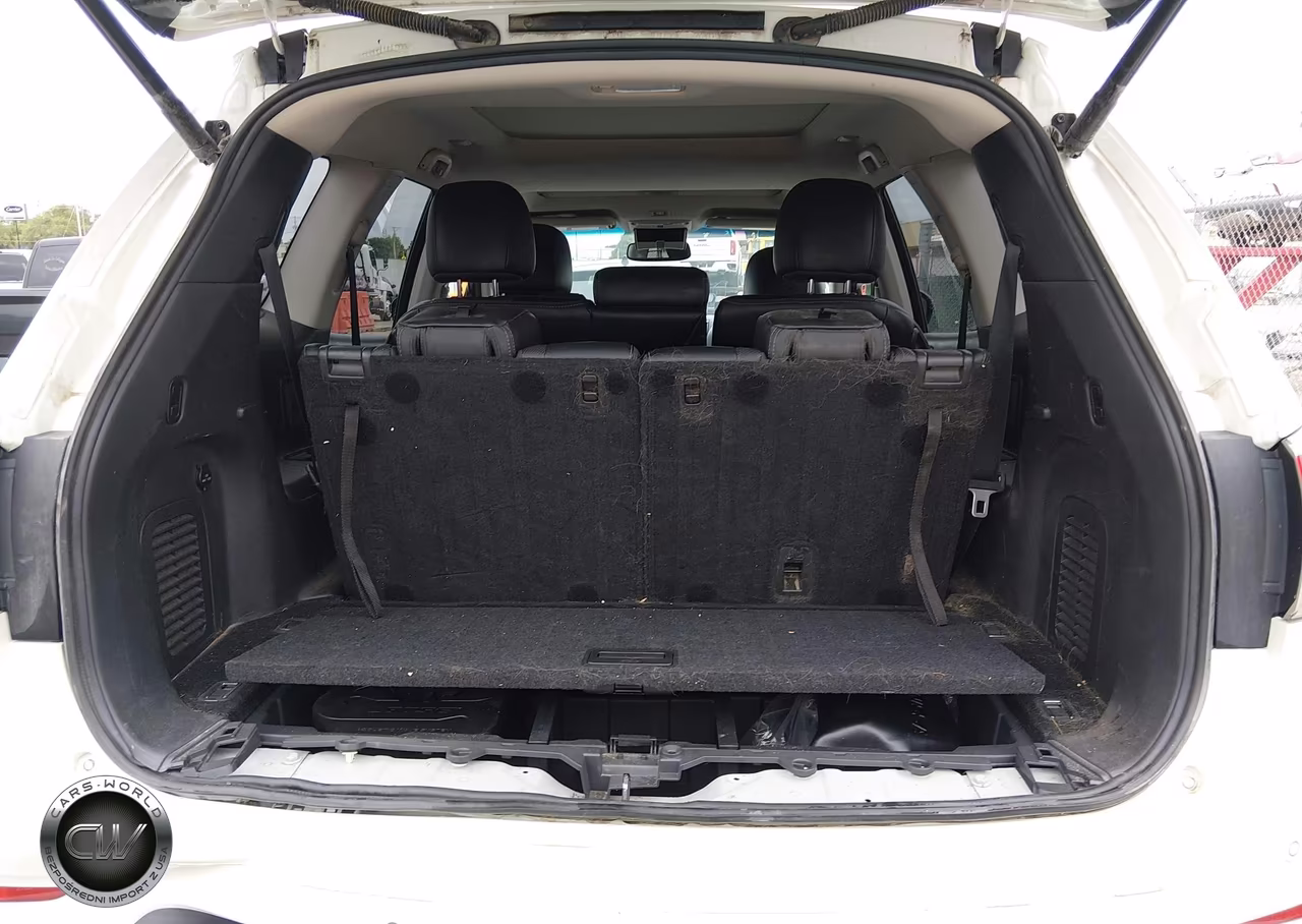 2015 Nissan Pathfinder Platinum VIN:5N1AR2MM5FC612720 - 16