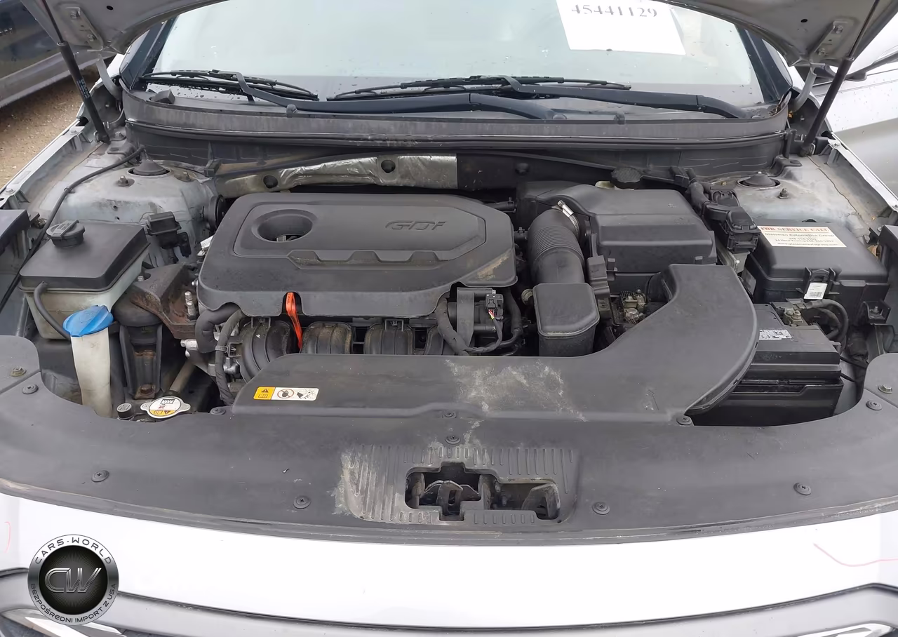 2015 Hyundai Sonata Sport VIN:5NPE34AF0FH110386 - 10