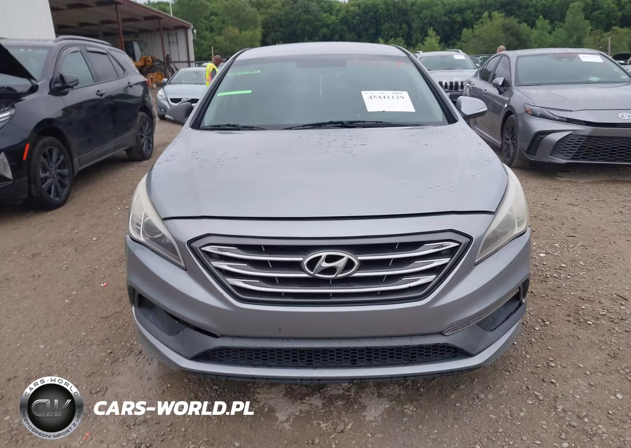 2015 Hyundai Sonata Sport VIN:5NPE34AF0FH110386 - 12