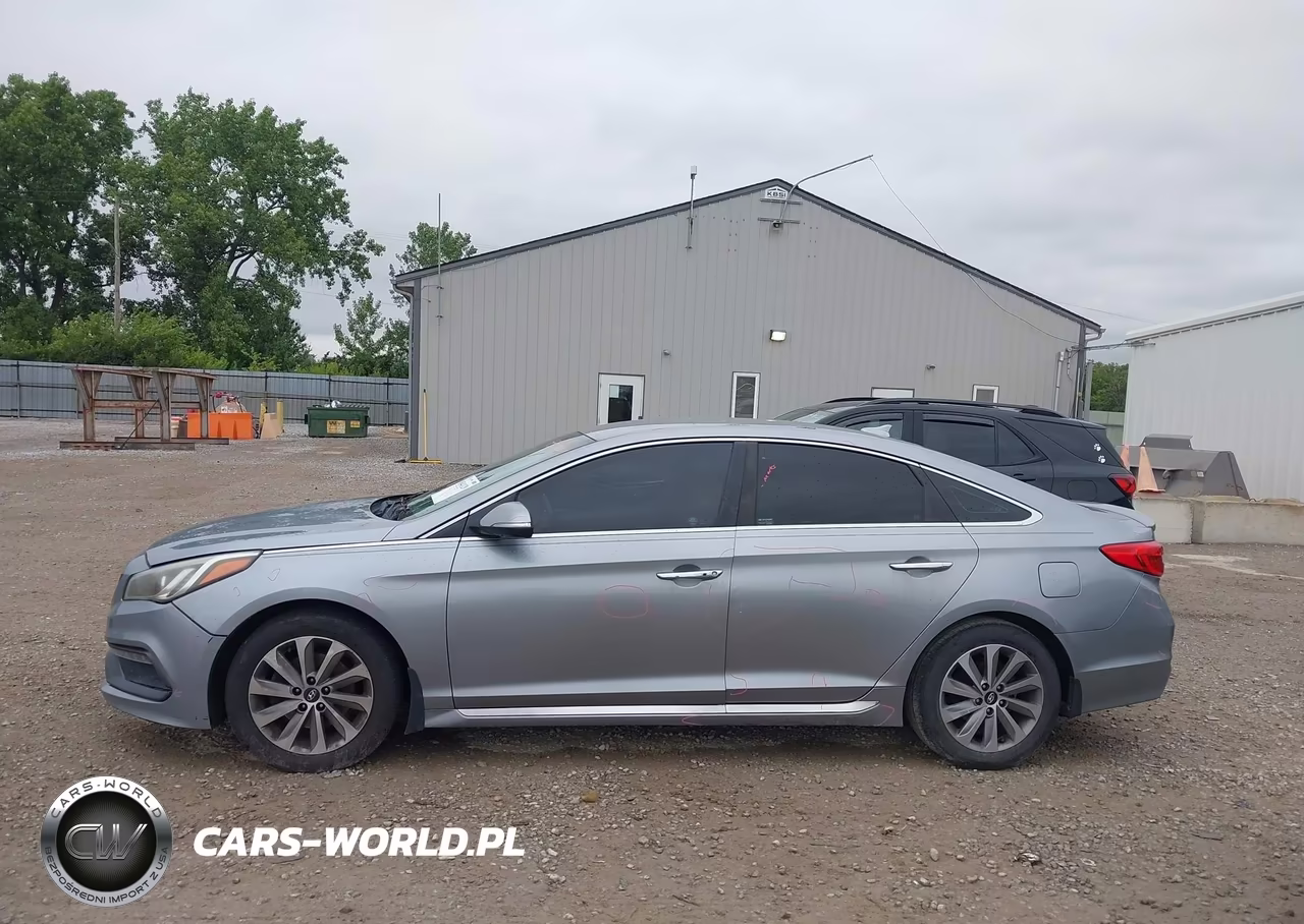 2015 Hyundai Sonata Sport VIN:5NPE34AF0FH110386 - 14