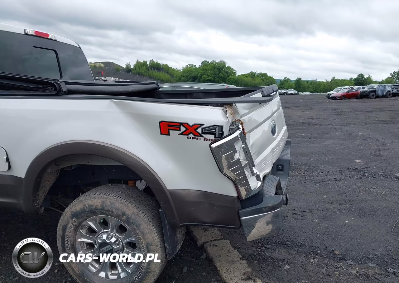 2019 Ford F-250 King Ranch-Lariat-Limited-Platinum-Xl-Xlt VIN:1FT7W2BT9KED59563 - 18
