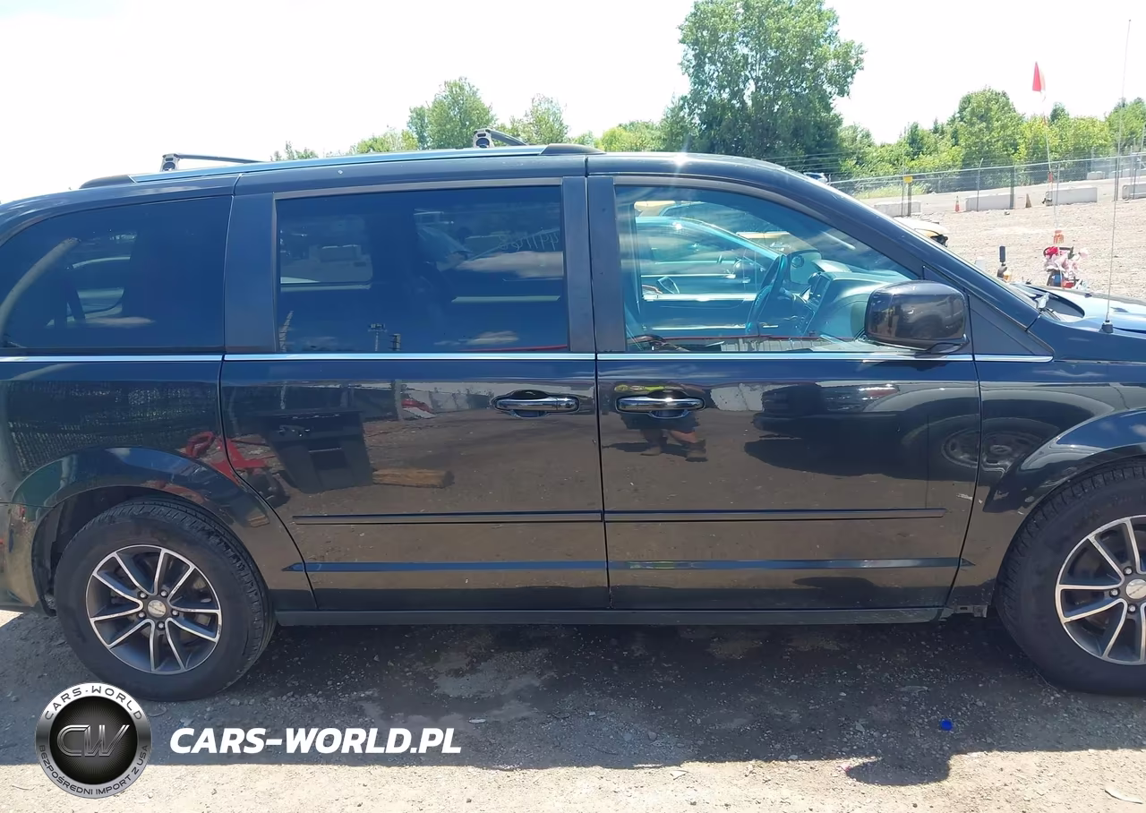 2017 Dodge Grand Caravan Sxt VIN:2C4RDGCG8HR666523 - 13