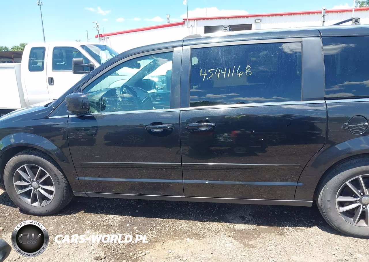 2017 Dodge Grand Caravan Sxt VIN:2C4RDGCG8HR666523 - 14