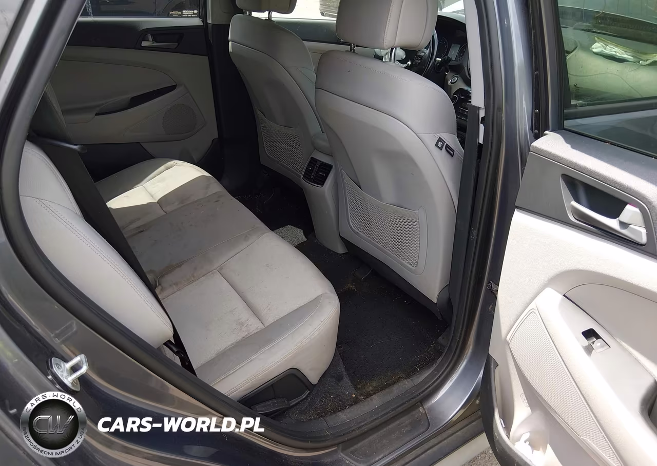 2018 Hyundai Tucson Sport VIN:KM8J3CAL0JU778990 - 8