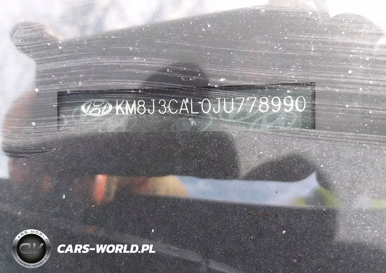 2018 Hyundai Tucson Sport VIN:KM8J3CAL0JU778990 - 9