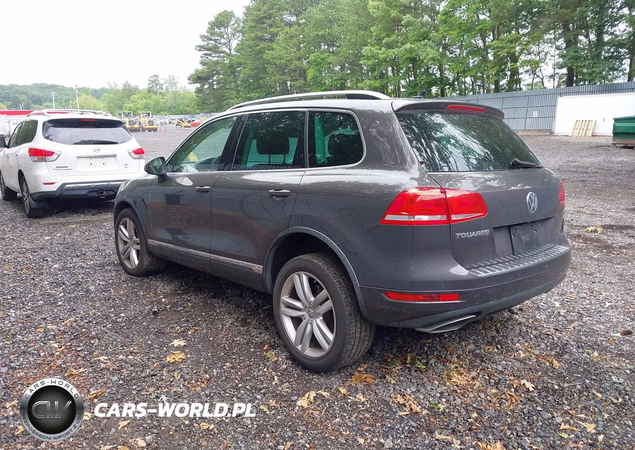 2011 Volkswagen Touareg Tdi Executive VIN:WVGFK9BP9BD006048 - 3