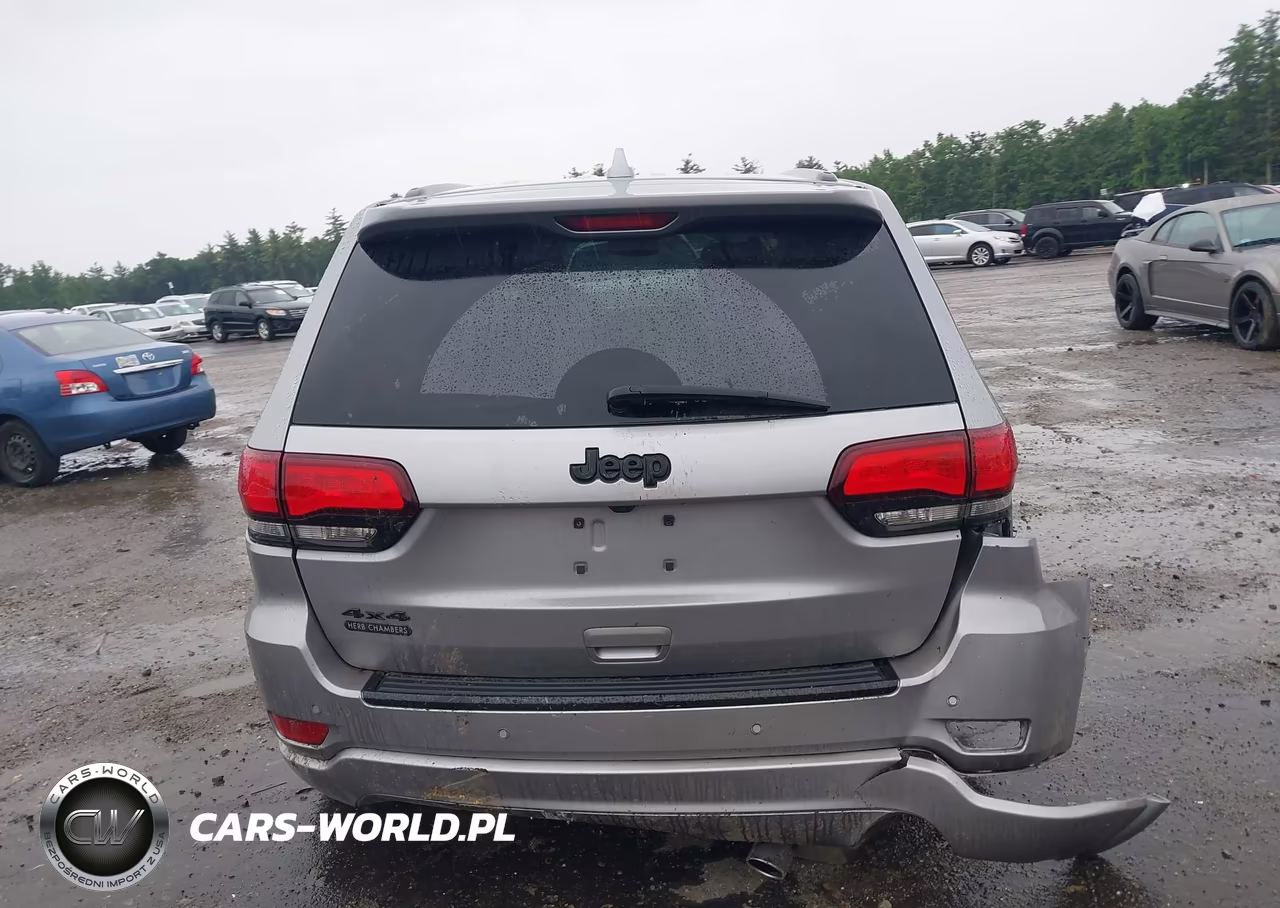 2018 Jeep Grand Cherokee Altitude 4X4 VIN:1C4RJFAG1JC227507 - 17