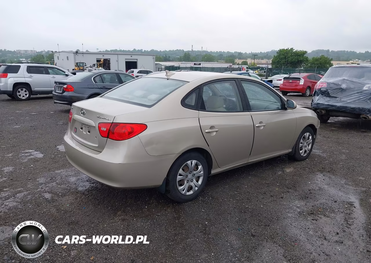 2009 Hyundai Elantra Gls VIN:KMHDU46D39U751067 - 4