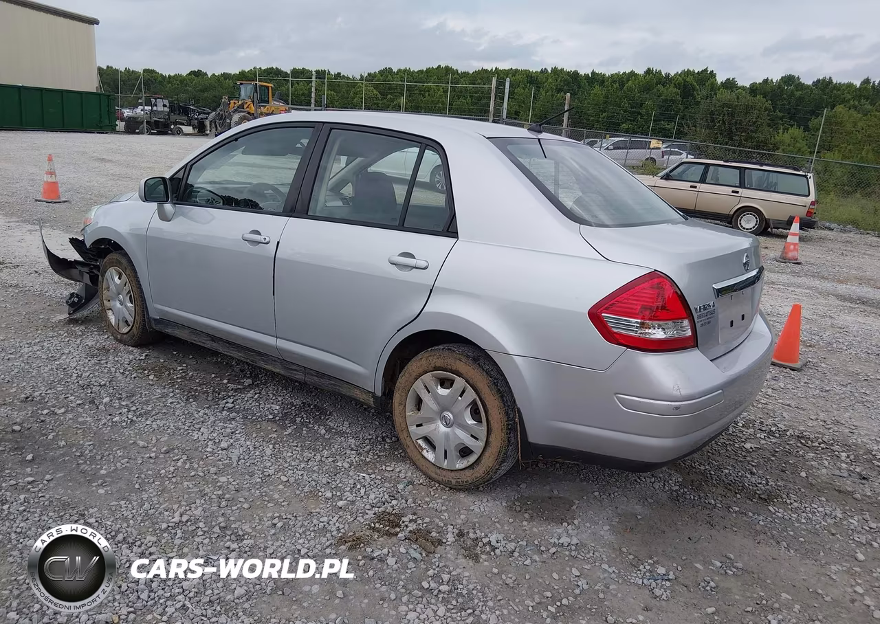 2010 Nissan Versa 1.8S VIN:3N1BC1AP8AL392833 - 3
