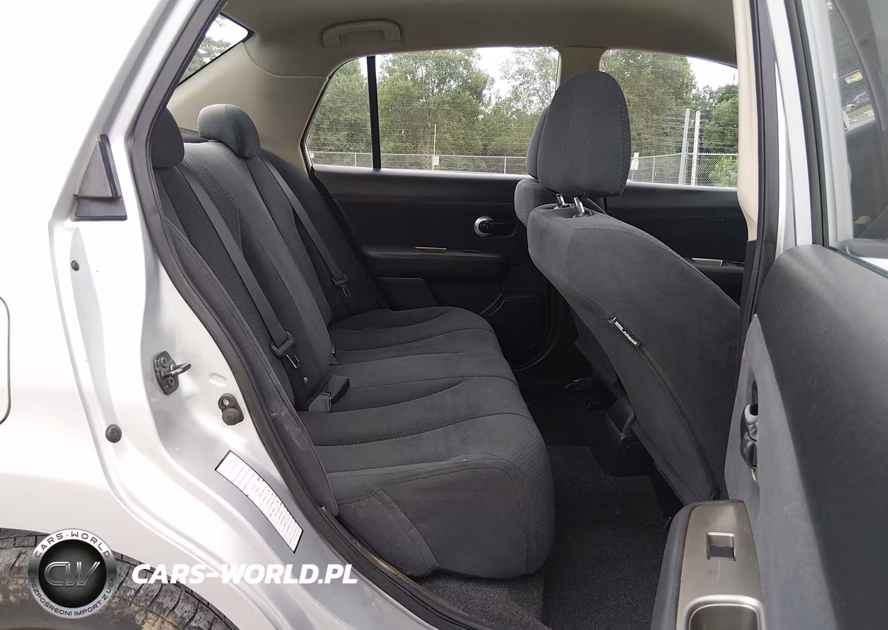 2010 Nissan Versa 1.8S VIN:3N1BC1AP8AL392833 - 8