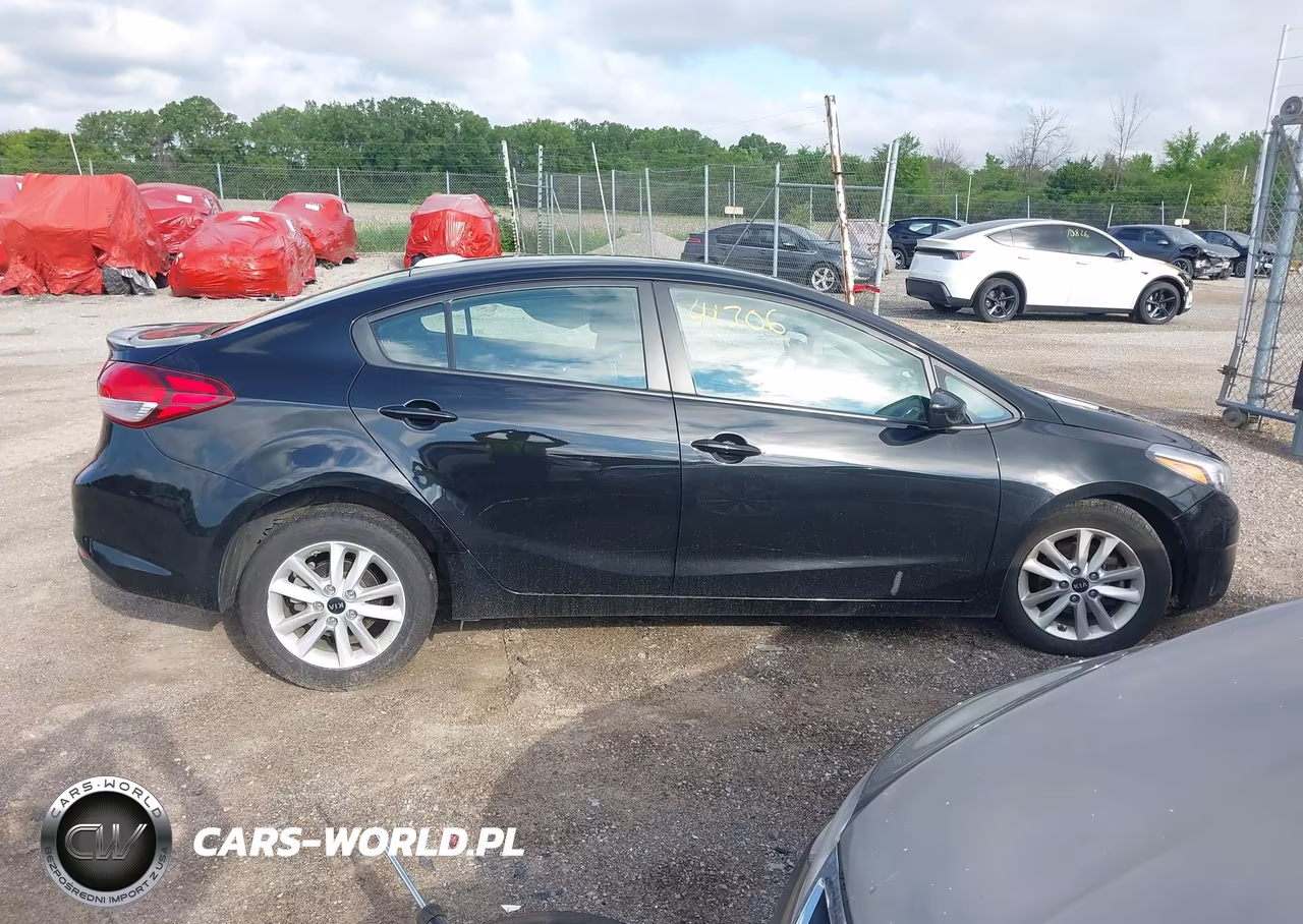 2017 Kia Forte S VIN:3KPFL4A71HE041776 - 14