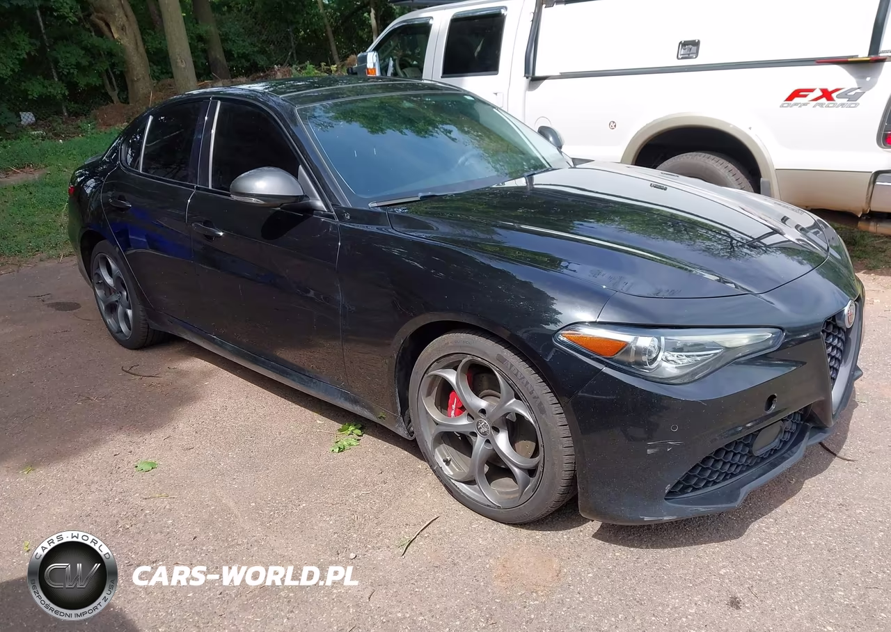 2019 Alfa Romeo Giulia Sport Awd – zdjęcie 1 z 16