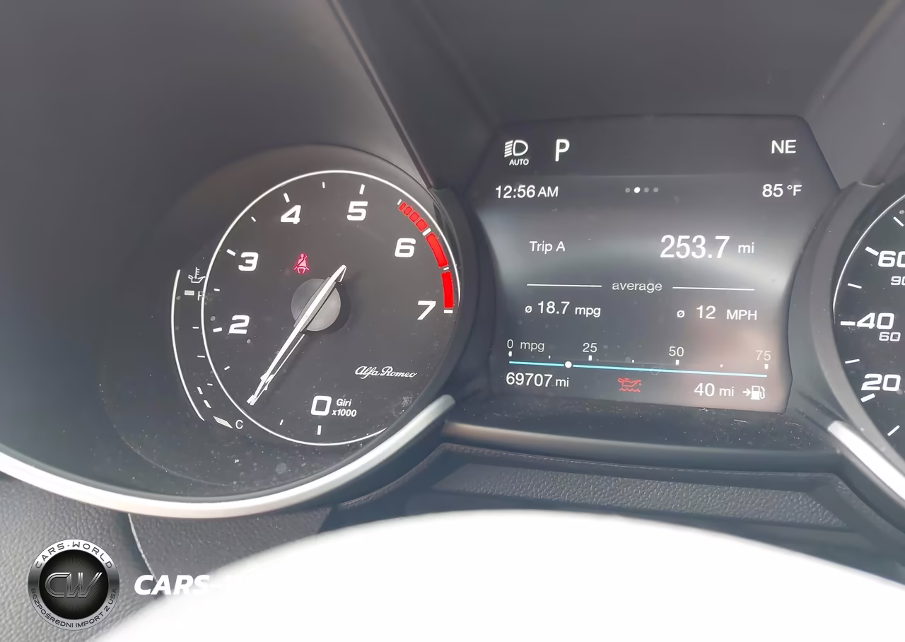 2019 Alfa Romeo Giulia Sport Awd VIN:ZARFANAN5K7608210 - 15