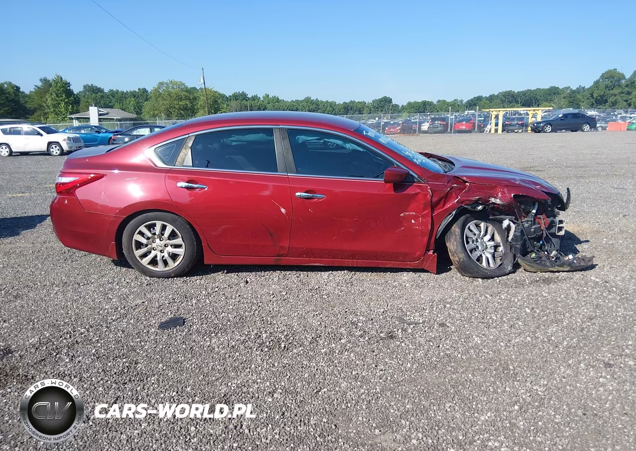 2017 Nissan Altima 2.5 S VIN:1N4AL3AP4HN313663 - 14