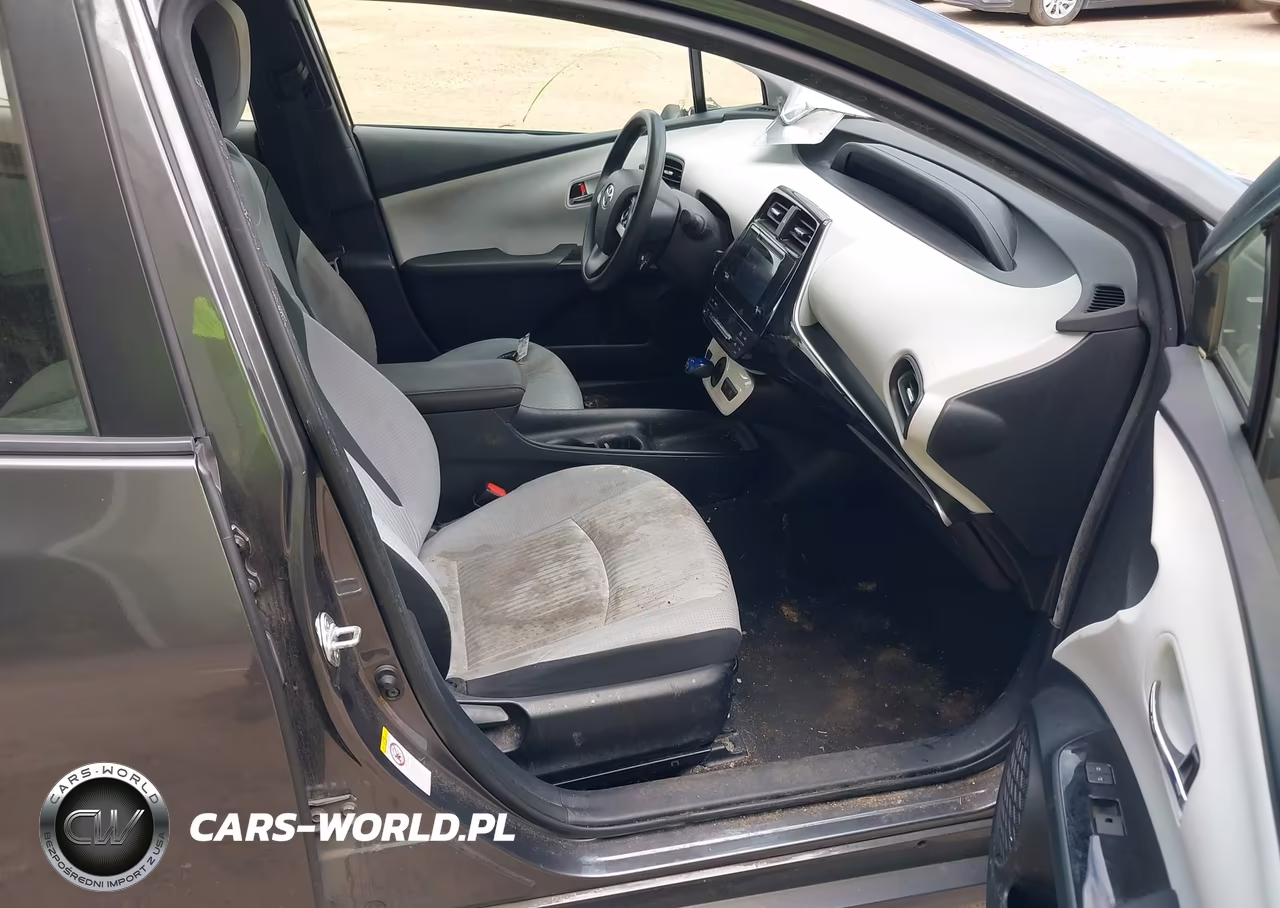 2016 Toyota Prius Two VIN:JTDKBRFU2G3506262 - 5