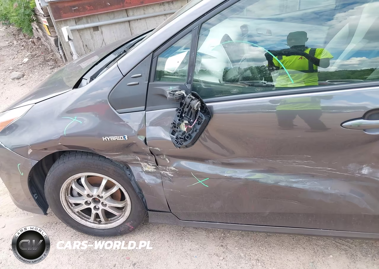 2016 Toyota Prius Two VIN:JTDKBRFU2G3506262 - 6