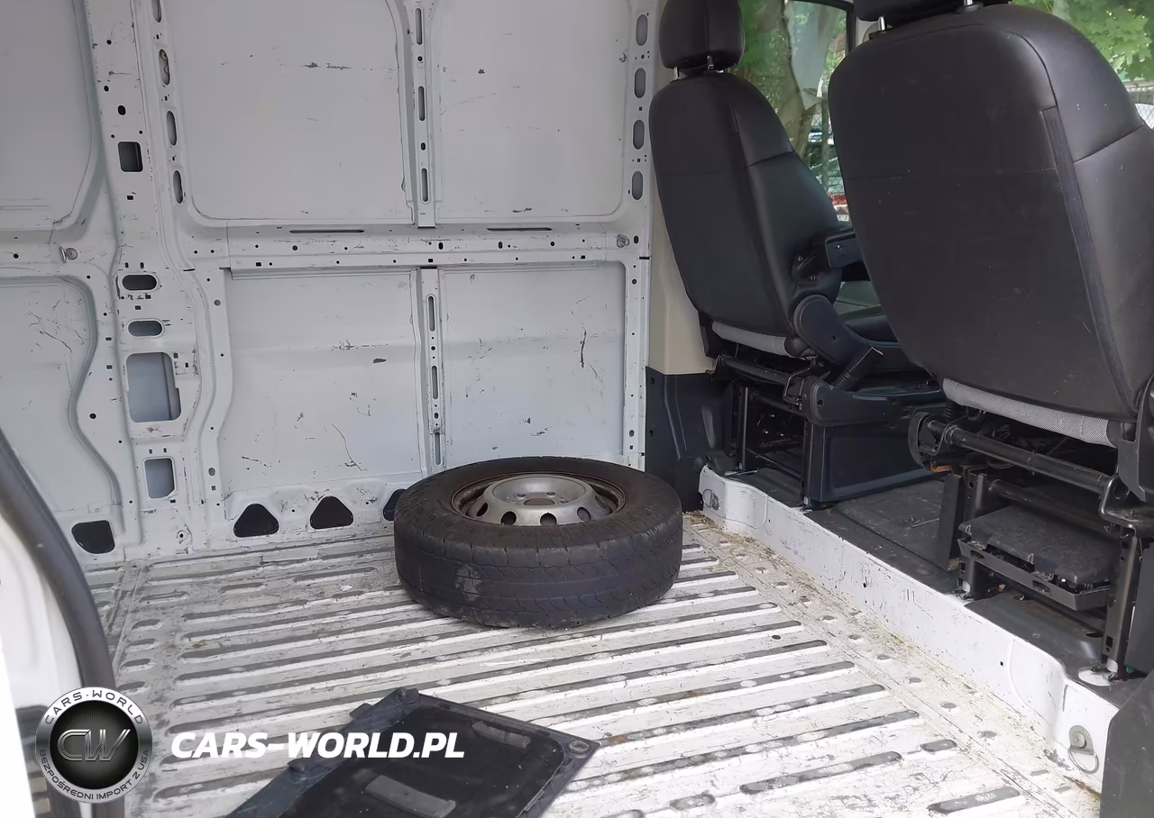 2017 Ram Promaster 1500 Low Roof 136 Wb VIN:3C6TRVAG5HE516960 - 17
