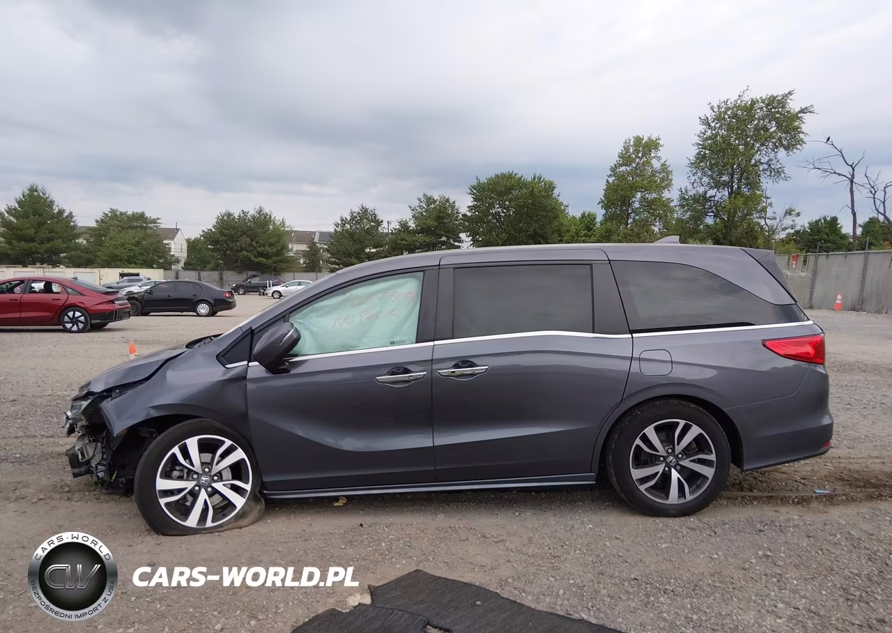 2021 Honda Odyssey Touring VIN:5FNRL6H82MB039059 - 15
