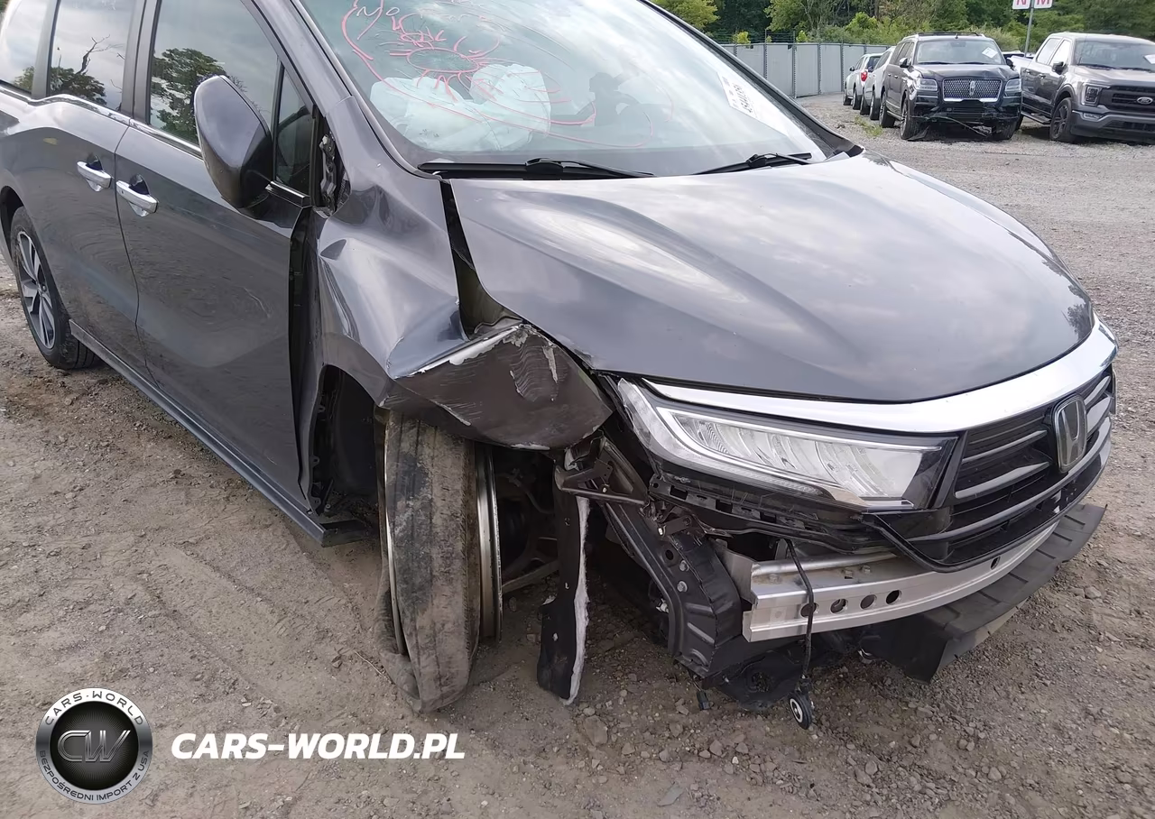 2021 Honda Odyssey Touring VIN:5FNRL6H82MB039059 - 6