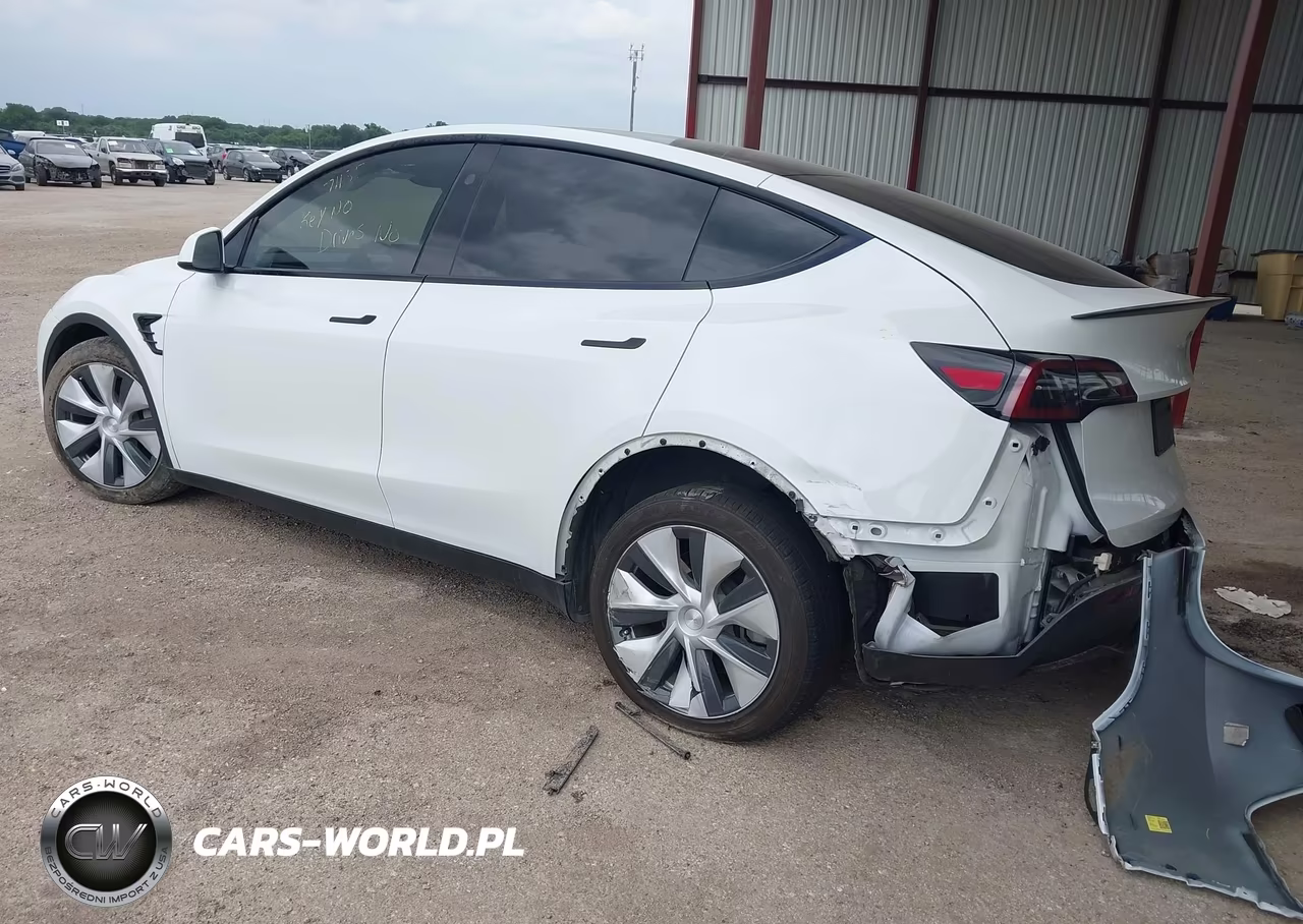 2024 Tesla Model Y Long Range Single Motor Rear-Wheel Drive-Rwd VIN:7SAYGDED7RF055032 - 3