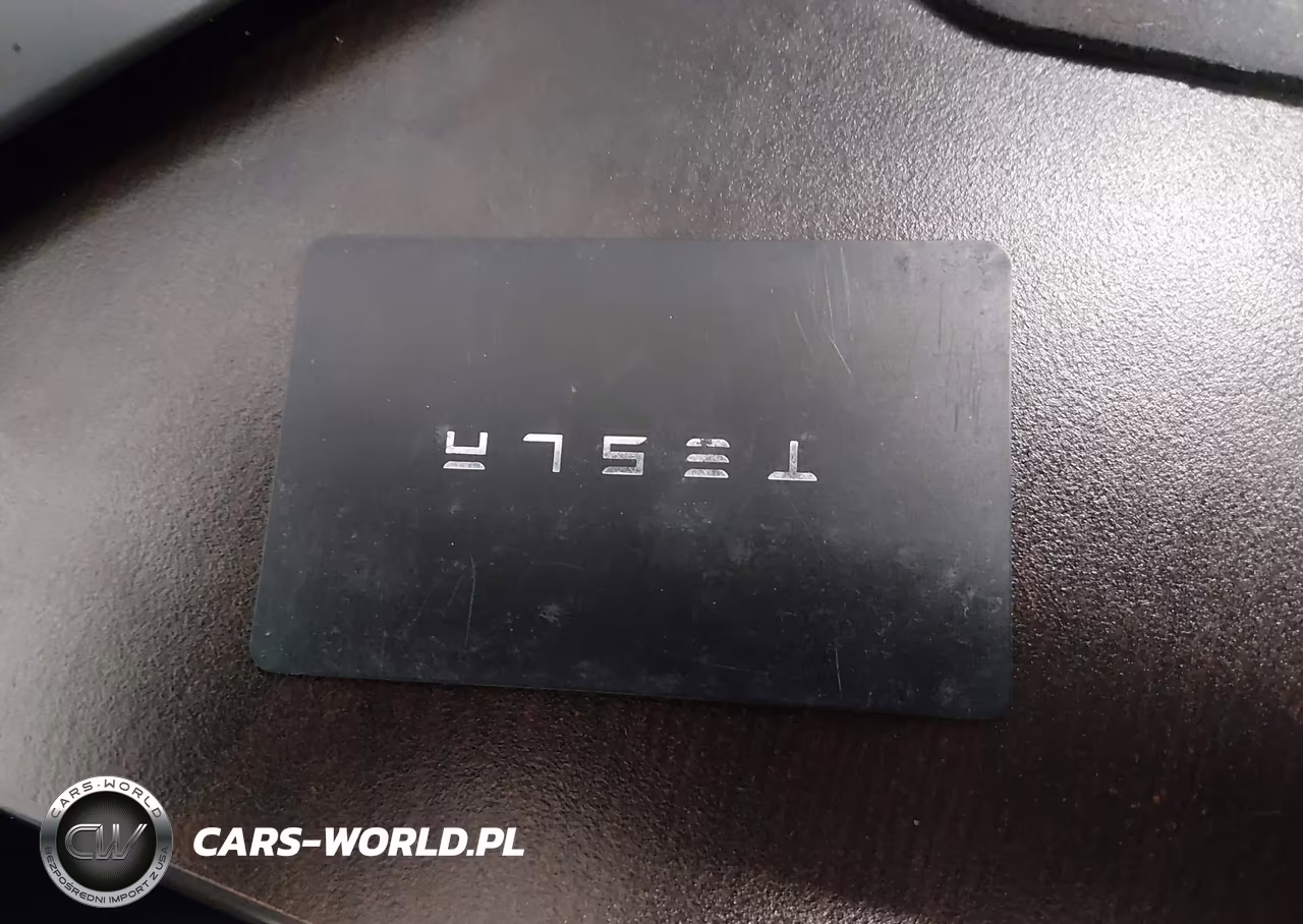 2024 Tesla Model Y Long Range Single Motor Rear-Wheel Drive-Rwd VIN:7SAYGDED7RF055032 - 9