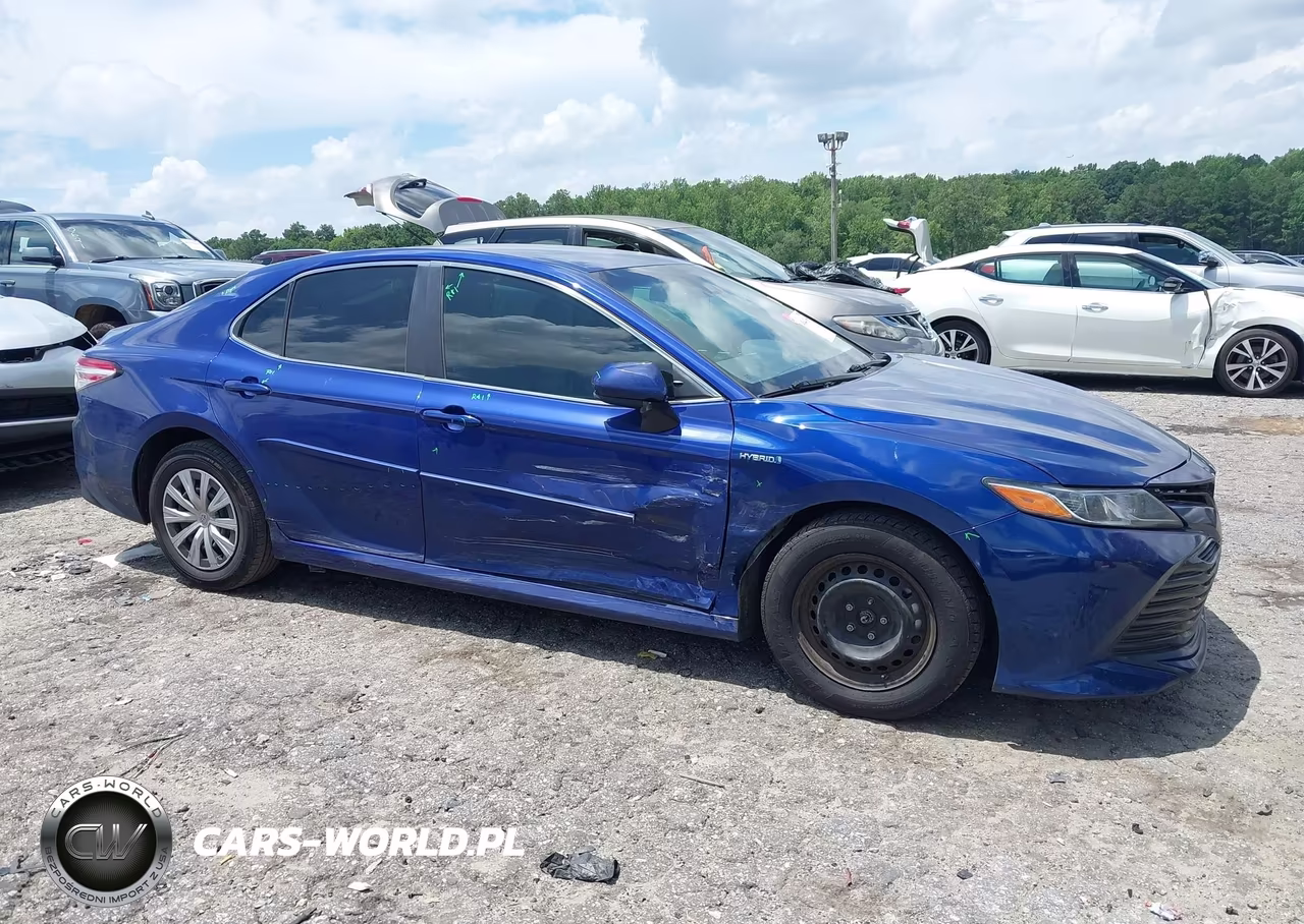 2018 Toyota Camry Hybrid Le VIN:4T1B31HK8JU500649 - 6