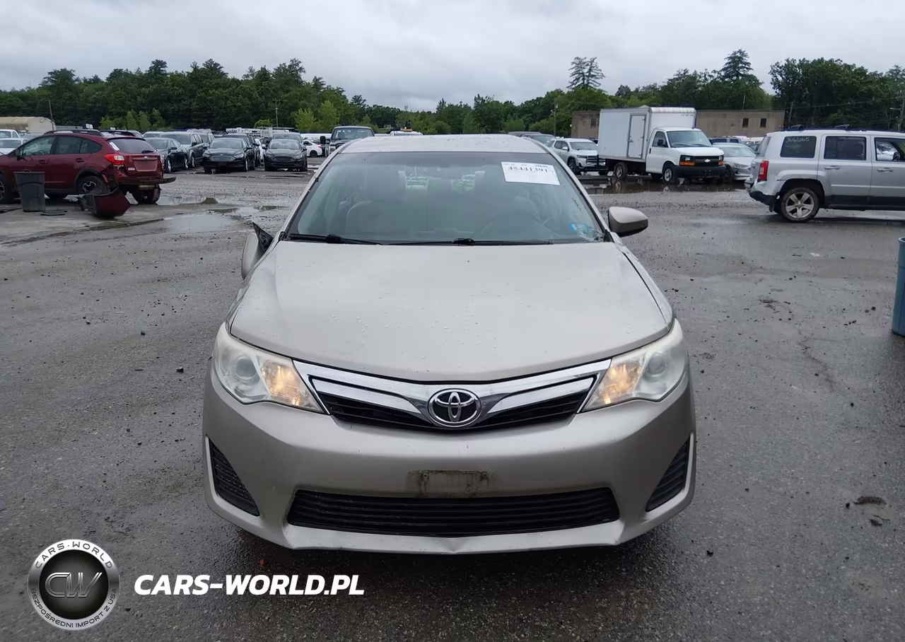 2014 Toyota Camry Le VIN:4T4BF1FK5ER421414 - 12