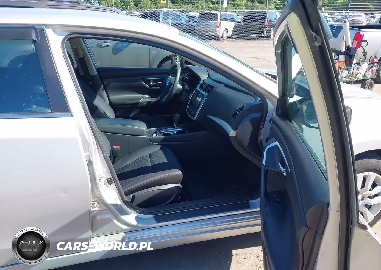 2017 Nissan Altima 2.5 S VIN:1N4AL3AP8HC274961 - 5