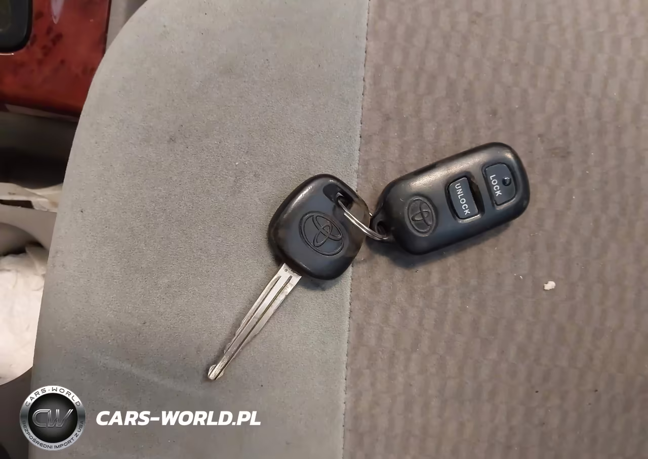 2007 Toyota Corolla Le VIN:JTDBR32E370104100 - 11