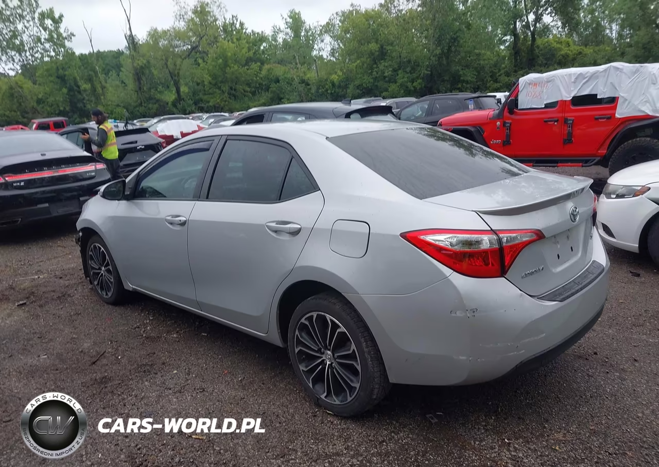 2015 Toyota Corolla S Plus VIN:2T1BURHE4FC413684 - 3